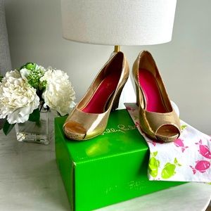 Gold Metalli Resort Chic Wedge